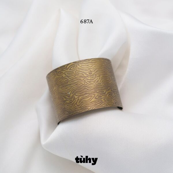 LACTAY.687A